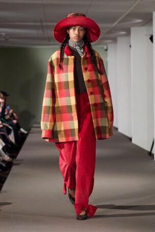 8/28 | Caro Editions Fall 2025 | Photo: James Cochrane | Courtesy of Copenhagen Fashion Week Caro Editions Fall 2025 | Photo: James Cochrane | Courtesy of Copenhagen Fashion Week