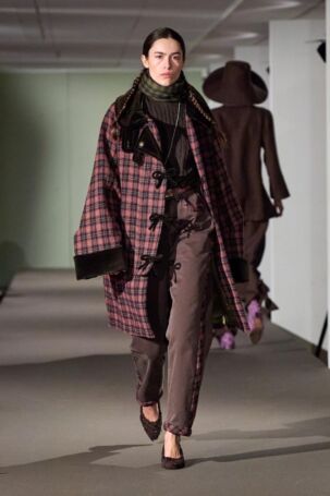 11/28 | Caro Editions Fall 2025 | Photo: James Cochrane | Courtesy of Copenhagen Fashion Week Caro Editions Fall 2025 | Photo: James Cochrane | Courtesy of Copenhagen Fashion Week