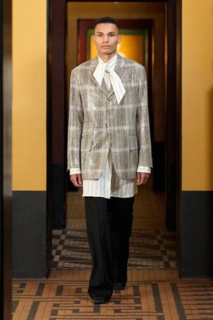 3/25 | CMMN SWDN Fall 2025 | Photo: James Cochrane | Courtesy of Copenhagen Fashion Week CMMN SWDN Fall 2025 | Photo: James Cochrane | Courtesy of Copenhagen Fashion Week