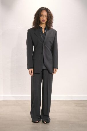 9/12 | Filippa K Fall 2025 | Photo: James Cochrane | Courtesy of Copenhagen Fashion Week Filippa K Fall 2025 | Photo: James Cochrane | Courtesy of Copenhagen Fashion Week