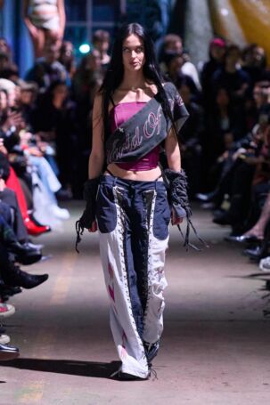 4/22 | FINE CHAOS Fall 2025 | Photo: James Cochrane | Courtesy of Copenhagen Fashion Week FINE CHAOS Fall 2025 | Photo: James Cochrane | Courtesy of Copenhagen Fashion Week