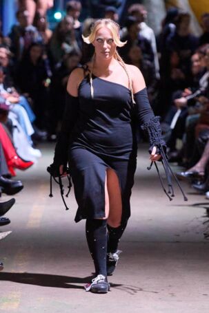 10/22 | FINE CHAOS Fall 2025 | Photo: James Cochrane | Courtesy of Copenhagen Fashion Week FINE CHAOS Fall 2025 | Photo: James Cochrane | Courtesy of Copenhagen Fashion Week