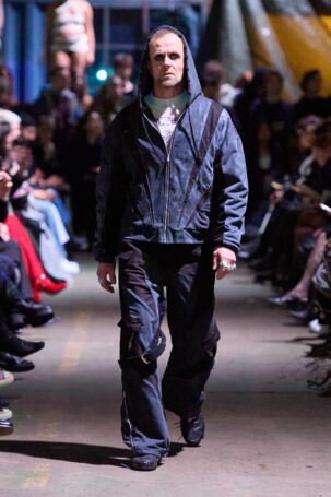 12/22 | FINE CHAOS Fall 2025 | Photo: James Cochrane | Courtesy of Copenhagen Fashion Week FINE CHAOS Fall 2025 | Photo: James Cochrane | Courtesy of Copenhagen Fashion Week