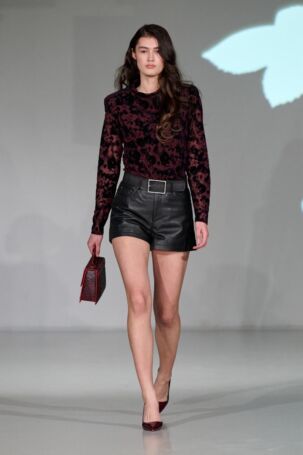 4/34 | Gestuz Fall 2025 | Photo: James Cochrane | Courtesy of Copenhagen Fashion Week Gestuz Fall 2025 | Photo: James Cochrane | Courtesy of Copenhagen Fashion Week