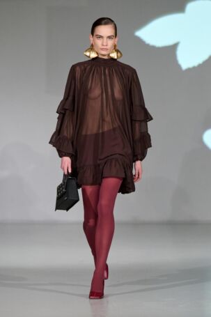 8/34 | Gestuz Fall 2025 | Photo: James Cochrane | Courtesy of Copenhagen Fashion Week Gestuz Fall 2025 | Photo: James Cochrane | Courtesy of Copenhagen Fashion Week
