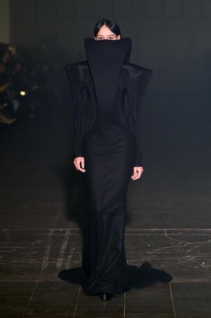8/24 | Han Kjøbenhavn Fall 2025 | Photo: James Cochrane | Courtesy of Copenhagen Fashion Week Han Kjøbenhavn Fall 2025 | Photo: James Cochrane | Courtesy of Copenhagen Fashion Week