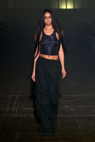 11/24 | Han Kjøbenhavn Fall 2025 | Photo: James Cochrane | Courtesy of Copenhagen Fashion Week Han Kjøbenhavn Fall 2025 | Photo: James Cochrane | Courtesy of Copenhagen Fashion Week