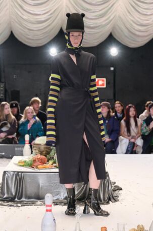 3/28 | Henrik Vibskov Fall 2025 | Photo: James Cochrane | Courtesy of Copenhagen Fashion Week Henrik Vibskov Fall 2025 | Photo: James Cochrane | Courtesy of Copenhagen Fashion Week