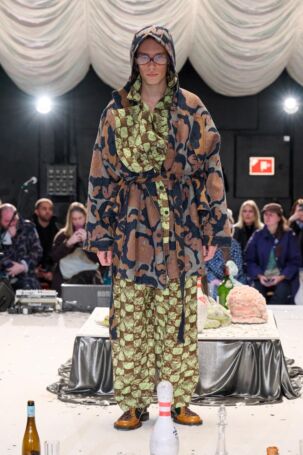 4/28 | Henrik Vibskov Fall 2025 | Photo: James Cochrane | Courtesy of Copenhagen Fashion Week Henrik Vibskov Fall 2025 | Photo: James Cochrane | Courtesy of Copenhagen Fashion Week