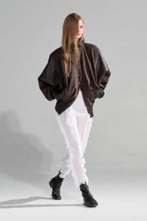 10/33 | Nicklas Skovgaard Fall 2025 | Photo: James Cochrane | Courtesy of Copenhagen Fashion Week Nicklas Skovgaard Fall 2025 | Photo: James Cochrane | Courtesy of Copenhagen Fashion Week