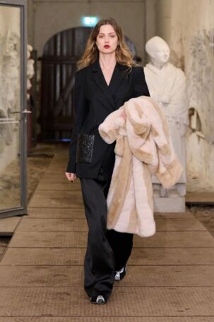 1/27 | OpéraSPORT Fall 2025 | Photo: James Cochrane | Courtesy of Copenhagen Fashion Week OpéraSPORT Fall 2025 | Photo: James Cochrane | Courtesy of Copenhagen Fashion Week