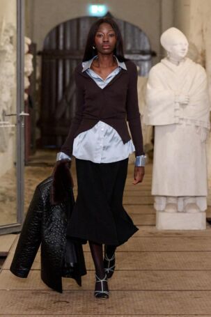 2/27 | OpéraSPORT Fall 2025 | Photo: James Cochrane | Courtesy of Copenhagen Fashion Week OpéraSPORT Fall 2025 | Photo: James Cochrane | Courtesy of Copenhagen Fashion Week