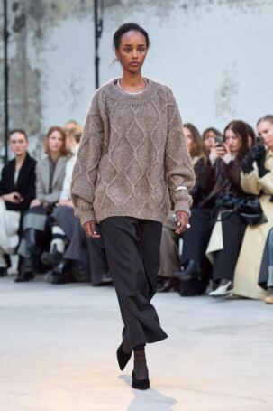5/30 | Skall Studio Fall 2025 | Photo: James Cochrane | Courtesy of Copenhagen Fashion Week Skall Studio Fall 2025 | Photo: James Cochrane | Courtesy of Copenhagen Fashion Week