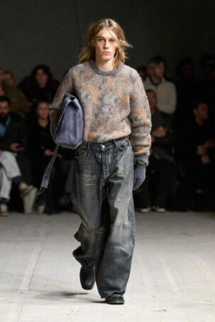 4/27 | Won Hundred Fall 2025 | Photo: James Cochrane | Courtesy of Copenhagen Fashion Week Won Hundred Fall 2025 | Photo: James Cochrane | Courtesy of Copenhagen Fashion Week
