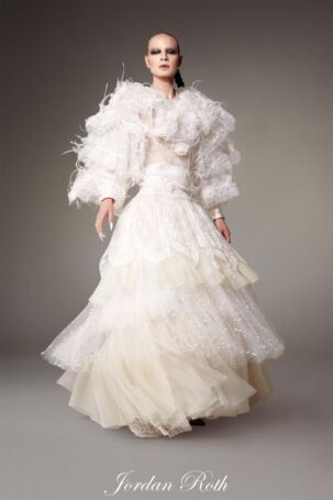 4/37 | Alexis Mabille Spring 2025 Haute Couture | Photo: Marcel Nestler | Courtesy of Alexis Mabille Alexis Mabille Spring 2025 Haute Couture | Photo: Marcel Nestler | Courtesy of Alexis Mabille