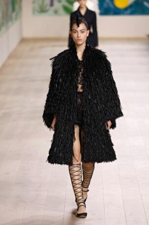 8/69 | Dior Spring 2025 Haute Couture | Photo: NOWFASHION.com Dior Spring 2025 Haute Couture | Photo: NOWFASHION.com