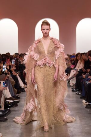 5/59 | Elie Saab | Spring 2025 Haute Couture | Courtesy of Elie Saab Elie Saab | Spring 2025 Haute Couture | Courtesy of Elie Saab