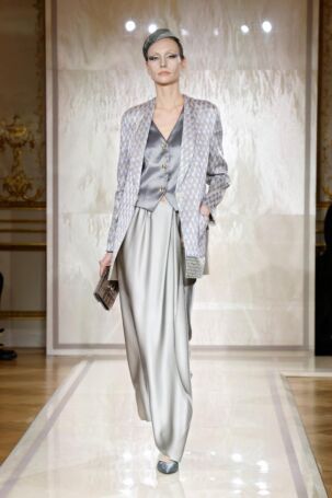 1/94 | Giorgio Armani Privé Spring 2025 Haute Couture | Photo: NOWFASHION.com Giorgio Armani Privé Spring 2025 Haute Couture | Photo: NOWFASHION.com