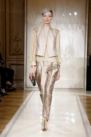 6/94 | Giorgio Armani Privé Spring 2025 Haute Couture | Photo: NOWFASHION.com Giorgio Armani Privé Spring 2025 Haute Couture | Photo: NOWFASHION.com