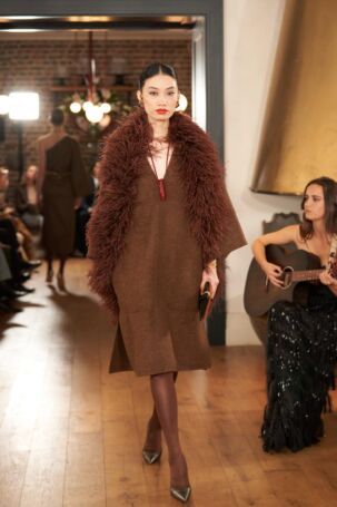 3/27 | Julie de Libran | Spring 2025 Haute Couture | Courtesy of Julie de Libran Julie de Libran | Spring 2025 Haute Couture | Courtesy of Julie de Libran
