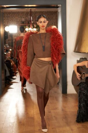 5/27 | Julie de Libran | Spring 2025 Haute Couture | Courtesy of Julie de Libran Julie de Libran | Spring 2025 Haute Couture | Courtesy of Julie de Libran