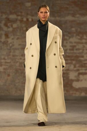 3/53 | AMI Paris | Fall 2025 Menswear | Courtesy of AMI Paris AMI Paris | Fall 2025 Menswear | Courtesy of AMI Paris