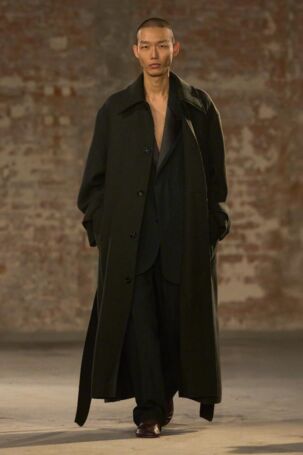 7/53 | AMI Paris | Fall 2025 Menswear | Courtesy of AMI Paris AMI Paris | Fall 2025 Menswear | Courtesy of AMI Paris