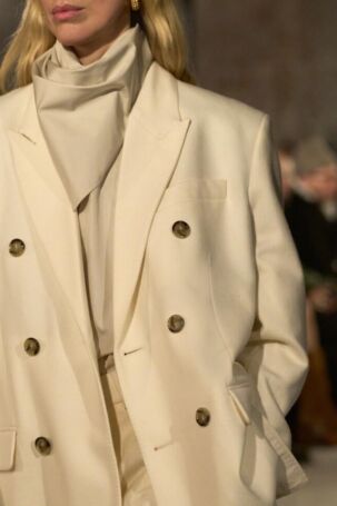 1/21 | Details at AMI Paris | Fall 2025 Menswear | Courtesy of AMI Paris Details at AMI Paris | Fall 2025 Menswear | Courtesy of AMI Paris