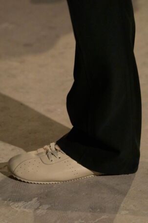 11/21 | Details at AMI Paris | Fall 2025 Menswear | Courtesy of AMI Paris Details at AMI Paris | Fall 2025 Menswear | Courtesy of AMI Paris