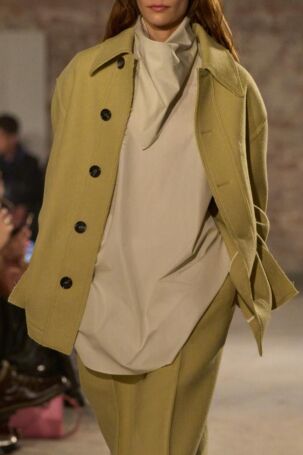 12/21 | Details at AMI Paris | Fall 2025 Menswear | Courtesy of AMI Paris Details at AMI Paris | Fall 2025 Menswear | Courtesy of AMI Paris