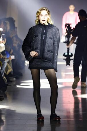 3/39 | Doublet Fall 2025 Menswear | Photo: NOWFASHION.com Doublet Fall 2025 Menswear | Photo: NOWFASHION.com