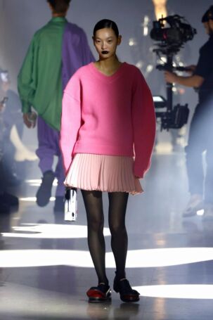 4/39 | Doublet Fall 2025 Menswear | Photo: NOWFASHION.com Doublet Fall 2025 Menswear | Photo: NOWFASHION.com