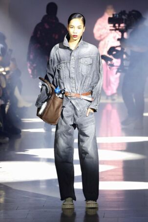8/39 | Doublet Fall 2025 Menswear | Photo: NOWFASHION.com Doublet Fall 2025 Menswear | Photo: NOWFASHION.com