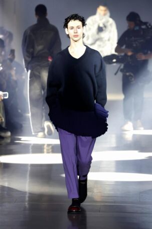 10/39 | Doublet Fall 2025 Menswear | Photo: NOWFASHION.com Doublet Fall 2025 Menswear | Photo: NOWFASHION.com