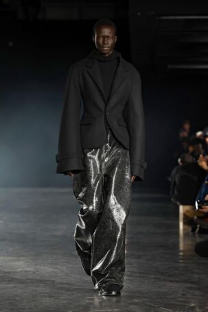 4/41 | EGONLAB Fall 2025 Menswear | Photo: NOWFASHION.com EGONLAB Fall 2025 Menswear | Photo: NOWFASHION.com