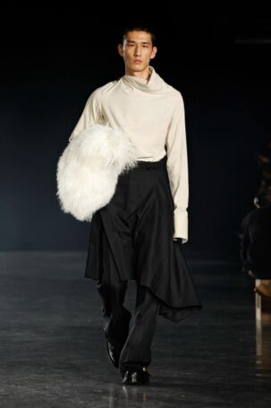 5/41 | EGONLAB Fall 2025 Menswear | Photo: NOWFASHION.com EGONLAB Fall 2025 Menswear | Photo: NOWFASHION.com
