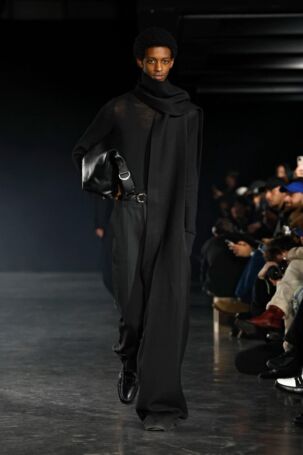 6/41 | EGONLAB Fall 2025 Menswear | Photo: NOWFASHION.com EGONLAB Fall 2025 Menswear | Photo: NOWFASHION.com