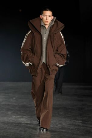 10/41 | EGONLAB Fall 2025 Menswear | Photo: NOWFASHION.com EGONLAB Fall 2025 Menswear | Photo: NOWFASHION.com