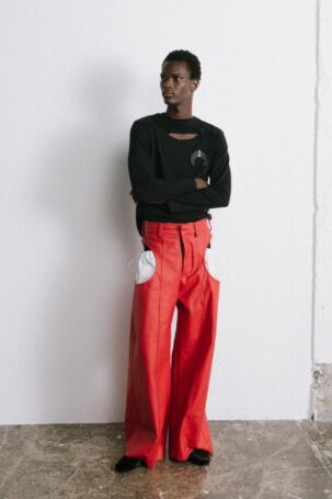 1/16 | Lagos Space Programme | Fall 2025 Menswear | Courtesy of Lagos Space Programme Lagos Space Programme | Fall 2025 Menswear | Courtesy of Lagos Space Programme