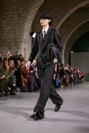 1/25 | Sean Suen | Fall 2025 Menswear | Courtesy of Sean Suen Sean Suen | Fall 2025 Menswear | Courtesy of Sean Suen