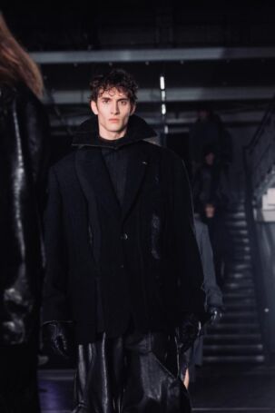 5/11 | Setting at SONGZIO | Fall 2025 Menswear | Courtesy of SONGZIO Setting at SONGZIO | Fall 2025 Menswear | Courtesy of SONGZIO