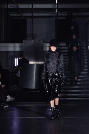 11/11 | Setting at SONGZIO | Fall 2025 Menswear | Courtesy of SONGZIO Setting at SONGZIO | Fall 2025 Menswear | Courtesy of SONGZIO