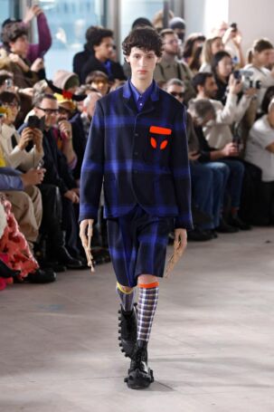 5/33 | Walter Van Beirendonck Fall 2025 Menswear | Photo: NOWFASHION.com Walter Van Beirendonck Fall 2025 Menswear | Photo: NOWFASHION.com