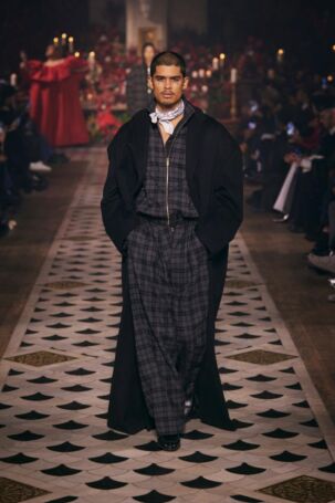 10/62 | Willy Chavarria Fall 2025 Menswear | Photo: Selwyn Tungol | Courtesy of Willy Chavarria Willy Chavarria Fall 2025 Menswear | Photo: Selwyn Tungol | Courtesy of Willy Chavarria