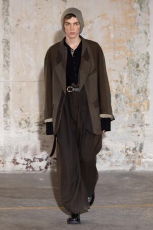 3/34 | Ziggy Chen | Fall 2025 Menswear | Courtesy of Ziggy Chen Ziggy Chen | Fall 2025 Menswear | Courtesy of Ziggy Chen