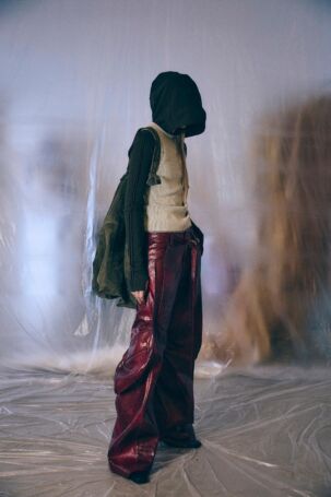 1/24 | Carnet-Archive | Fall 2025 Menswear | Courtesy of Carnet-Archive Carnet-Archive | Fall 2025 Menswear | Courtesy of Carnet-Archive