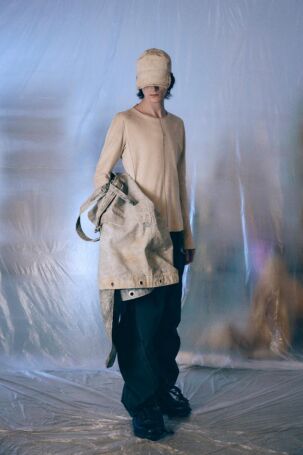 2/24 | Carnet-Archive | Fall 2025 Menswear | Courtesy of Carnet-Archive Carnet-Archive | Fall 2025 Menswear | Courtesy of Carnet-Archive