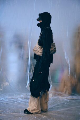 3/24 | Carnet-Archive | Fall 2025 Menswear | Courtesy of Carnet-Archive Carnet-Archive | Fall 2025 Menswear | Courtesy of Carnet-Archive