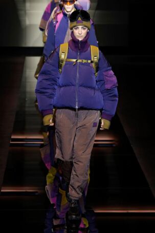 8/111 | Emporio Armani Fall 2025 Menswear | Photo: NOWFASHION.com Emporio Armani Fall 2025 Menswear | Photo: NOWFASHION.com