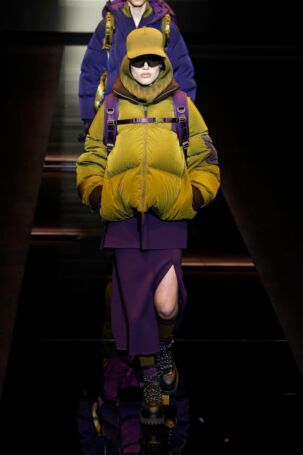 12/111 | Emporio Armani Fall 2025 Menswear | Photo: NOWFASHION.com Emporio Armani Fall 2025 Menswear | Photo: NOWFASHION.com
